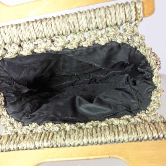 Vintage Taupe Macrame Bag Double Wooden Handle Upcycled Jewelry Charms Shells - Picture 6 of 7